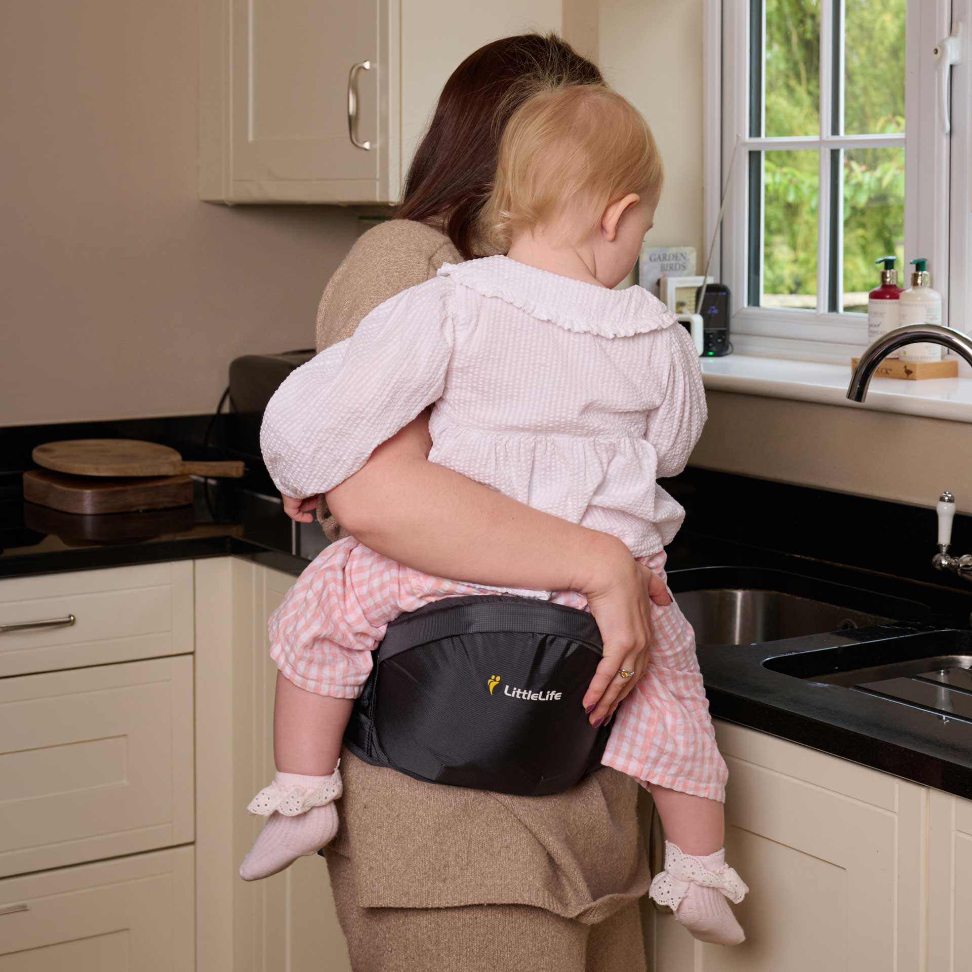 Hip Carrier